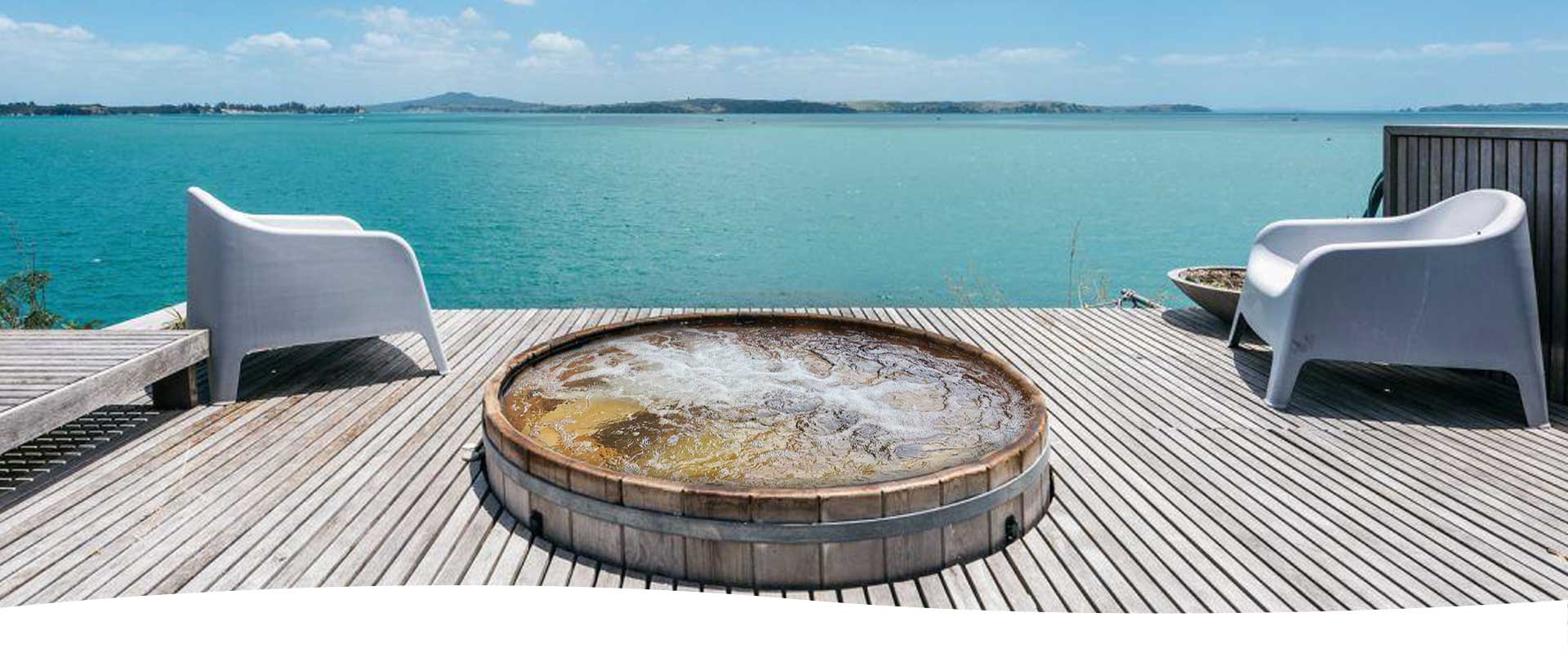 Bespoke Colonial Hot Tubs in Auckland