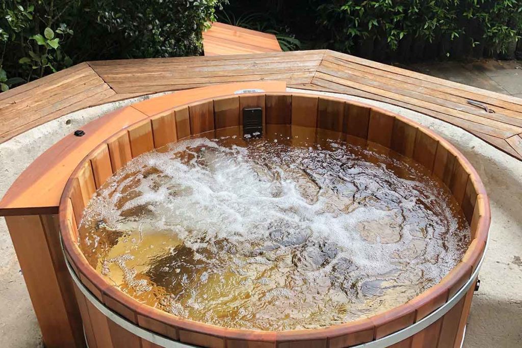Colonial Wooden Hot Tub 5ft Auckland